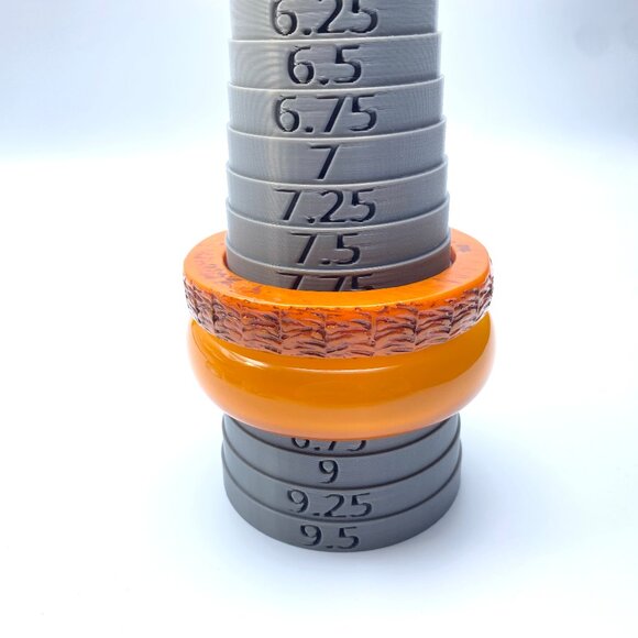 Vintage Orange Crush Bangle Pairing — Carved Resin & Smooth Lucite Bangles - Picture 5 of 12